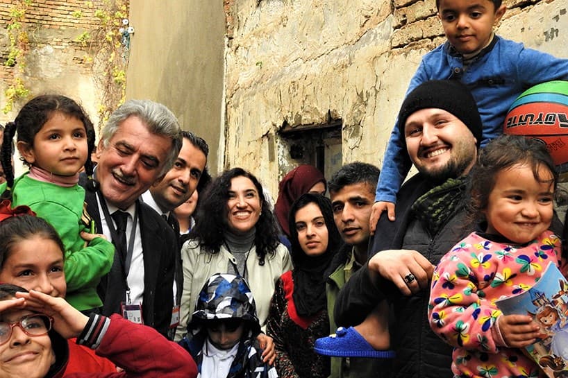 Chance encounter with Peshmerga in poverty sparks school charity effort 