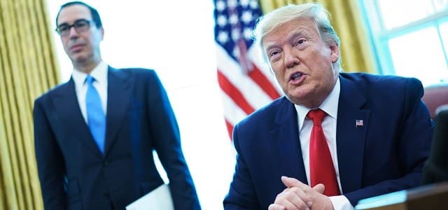 US President Donald Trump (R) and US Treasury Secretary Steven Mnuchin in the White House Oval Office, June 24, 2019. Photo: Mandel Ngan / AFP