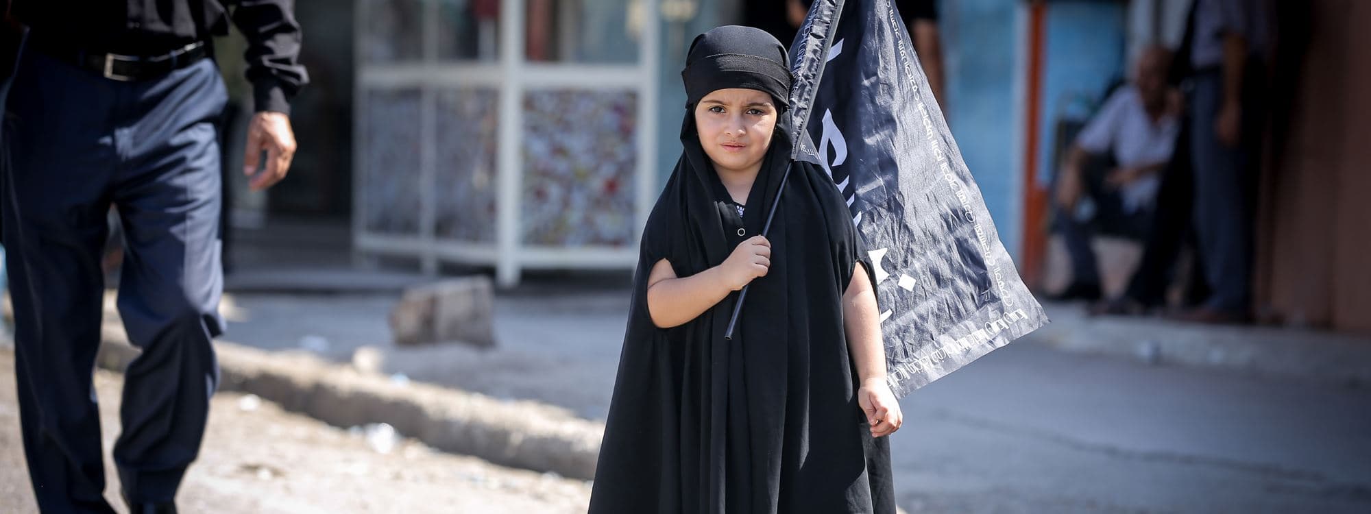 لەخۆدانی منداڵان بە زنجیر لە یادی عاشوورا لە کەرکووک