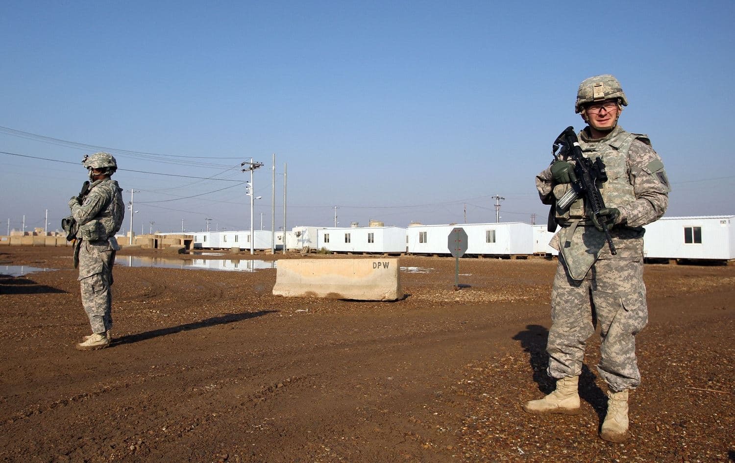 US soldiers walk around at the Taji base complex which hosts Iraqi and US troops, 30 km north of the Iraqi capital of Baghdad. File photo: Ali al-Saadi / AFP