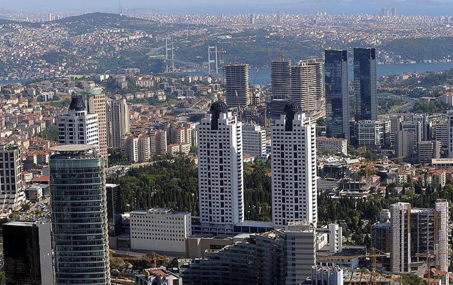 A view of Istanbul with skyscrapers in the foreground. File photo: AA