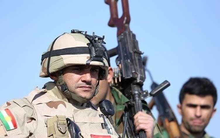 A Kurdish Peshmerga fighter pictured on the Makhmour front, southwest of Erbil in 2015. File photo: Rudaw