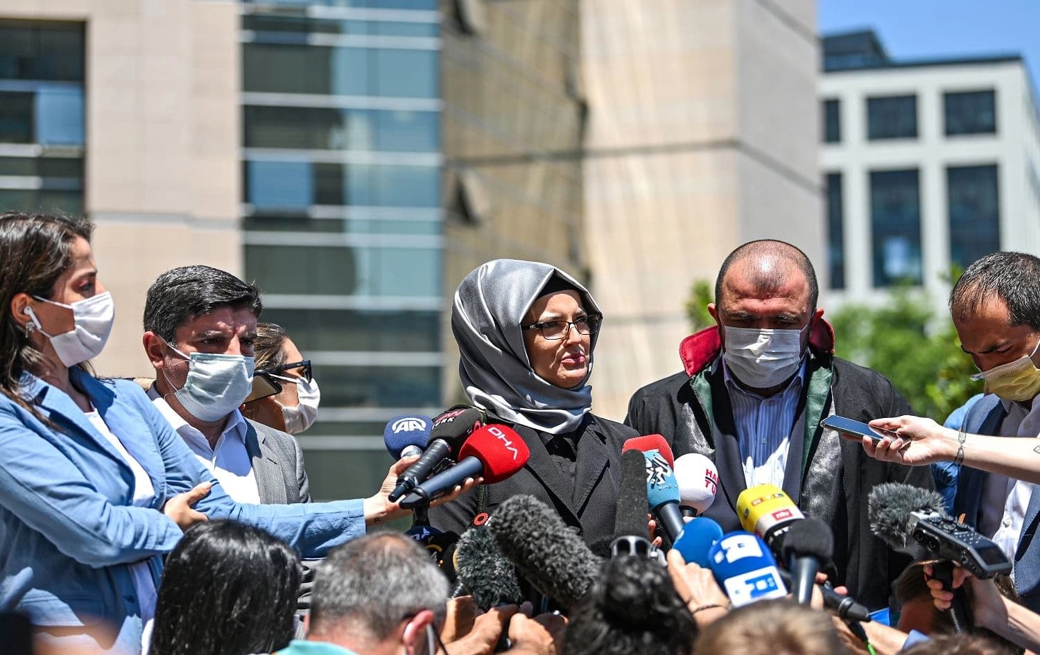 Hatice Cengiz, journalist Jamal Khashoggi's fiancee, speaks to the press as she leaves the Istanbul courthouse on July 3, 2020. Photo: Ozan Kose / AFP
