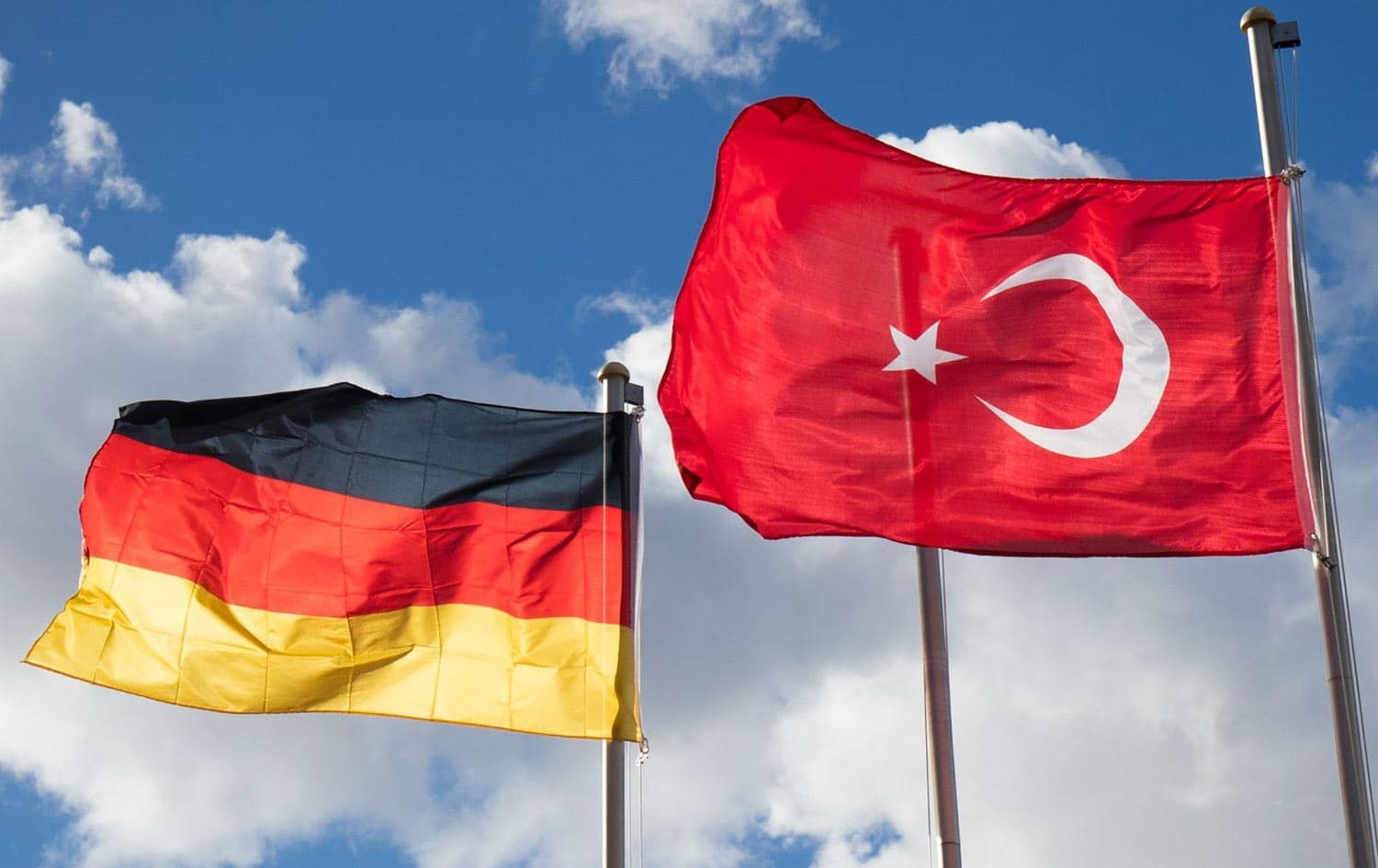 Almanya ve Türkiye bayrakları