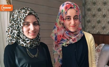 دوو كچی كورد سیستمی ئاشكراكردنی تەقەمەنی نێو ئۆتۆمبێل دادەهێنن