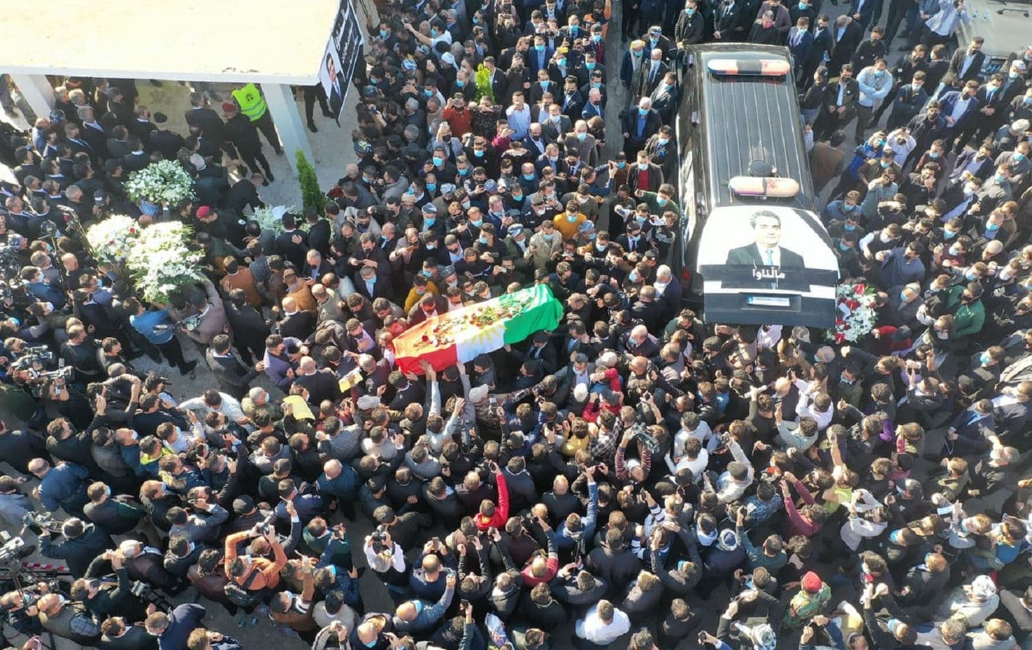 Termê Dr. Firset Sofî, parêzgarê Hewlêrê îro li goristana Şêx Ehmed a Hewlêrê bi axê hat spartin. Wêne: Bilind Tahîr / Rûdaw