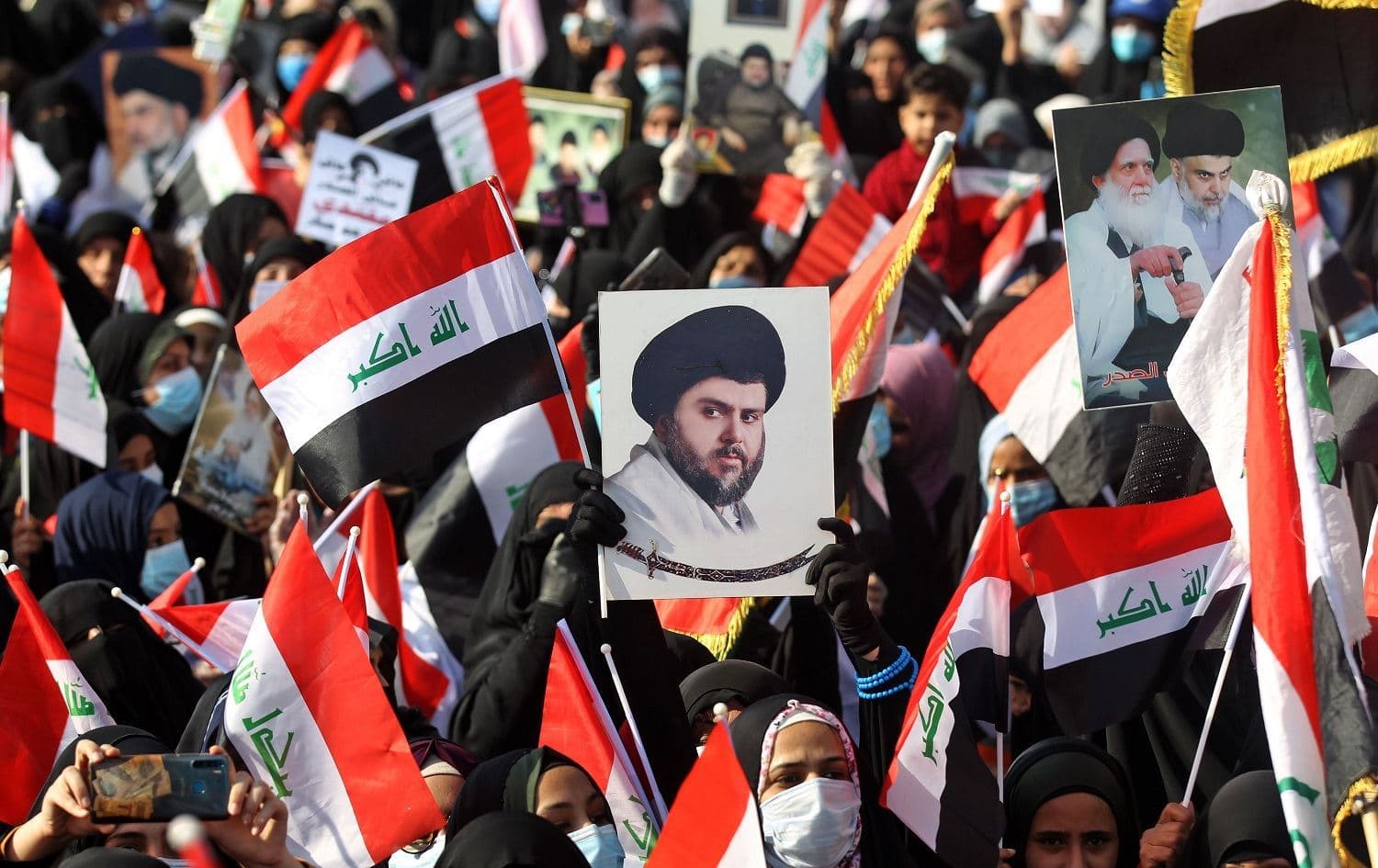 Supporters of Shiite cleric Muqtada al-Sadr demonstrate in Baghdad's Tahrir Square on November 27, 2020. Photo: Ahmad al-Rubaye/ AFP