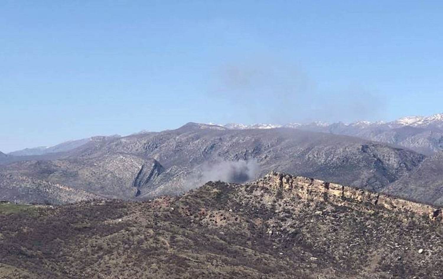 Turkish forces bomb Mount Gara in Duhok province on February 26, 2021. Photo: submitted