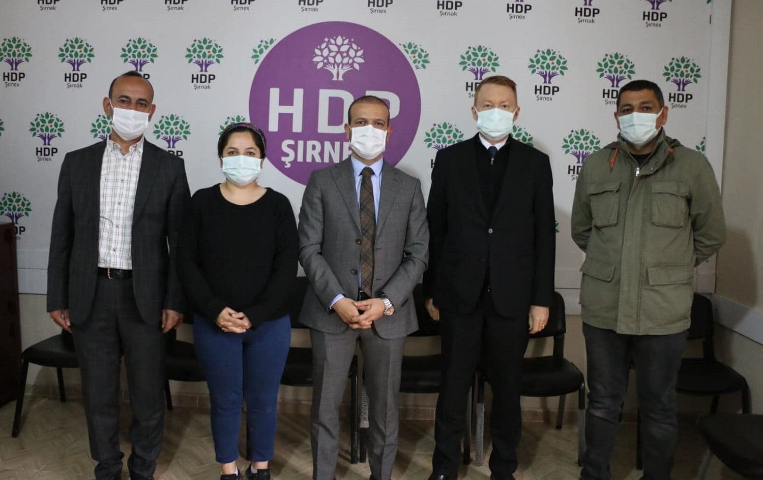 Balyozê Awistralyayê serdana rêxistina Şirnexê ya HDPê kir