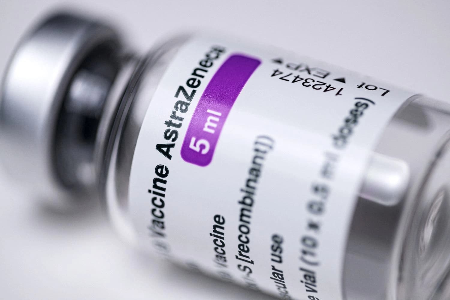   This picture shows a vial of the AstraZeneca/Oxford COVID-19 vaccine in Paris on March 11, 2021. Photo: Joel Saget / AFP