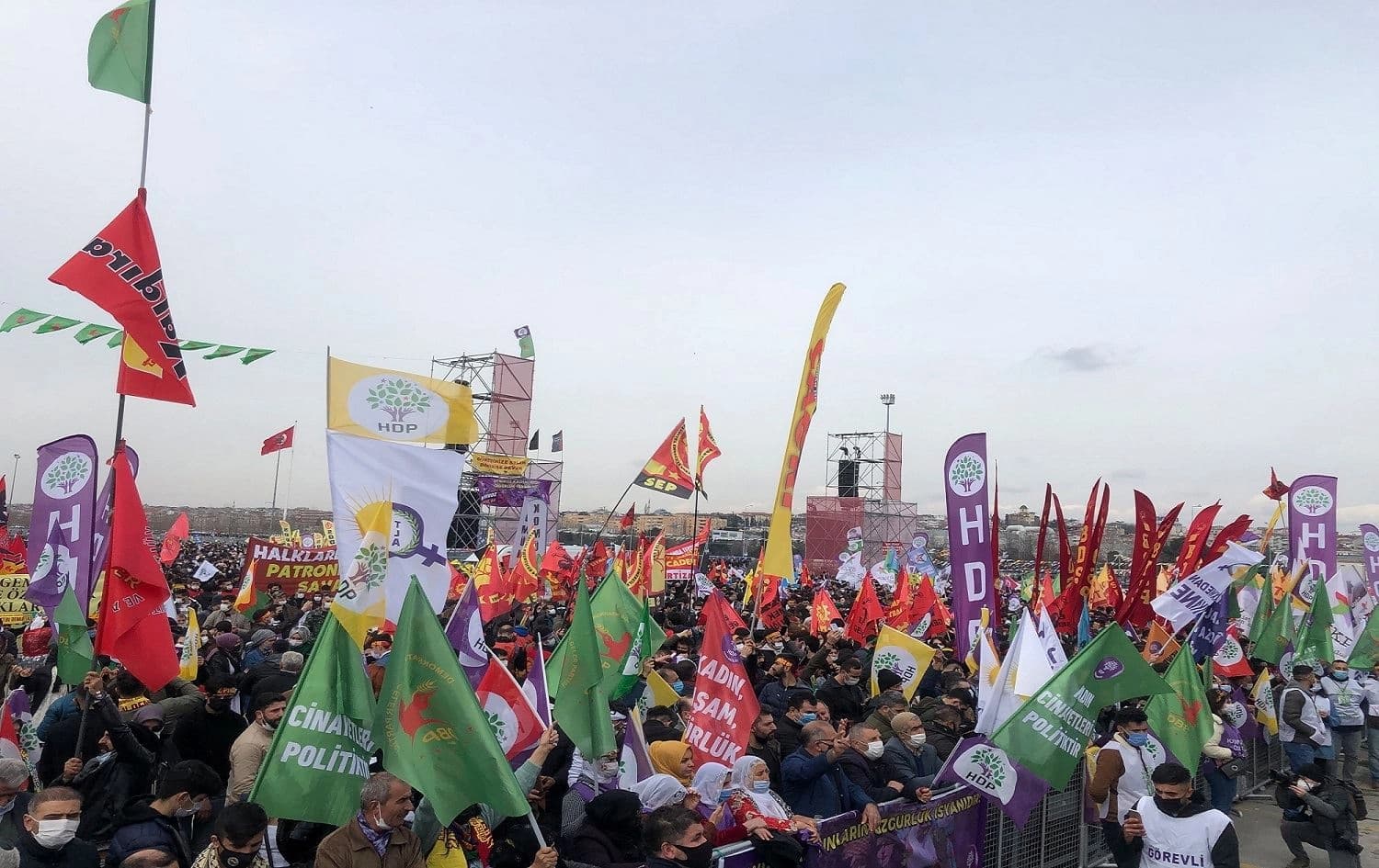 Tens of thousands of Kurds celebrate Newroz in Istanbul's Yenikapi neighbourhood on Saturday, March 20, 2021. Photo: Murat Bulut/ Rudaw