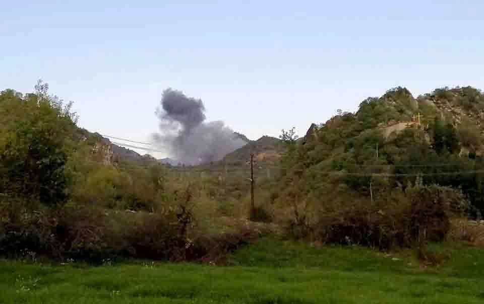 Smoke rises from a Turkish bombardment near Chalke village, Kani Masi sub-district, Duhok on April 15, 2021. Photo: submitted to Rudaw
