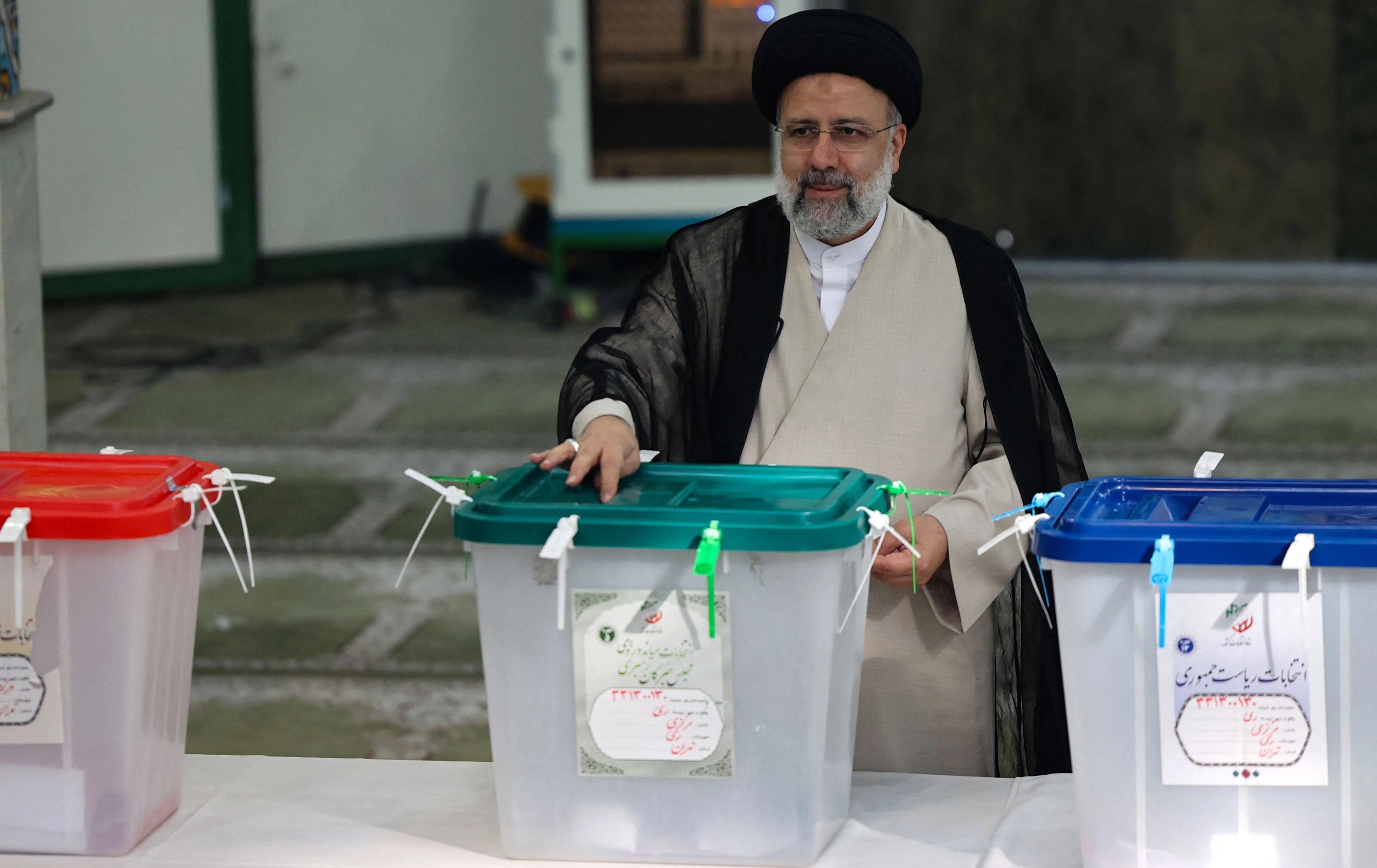رەئیسی لە پرۆسەی دەنگدان نیگەرانە