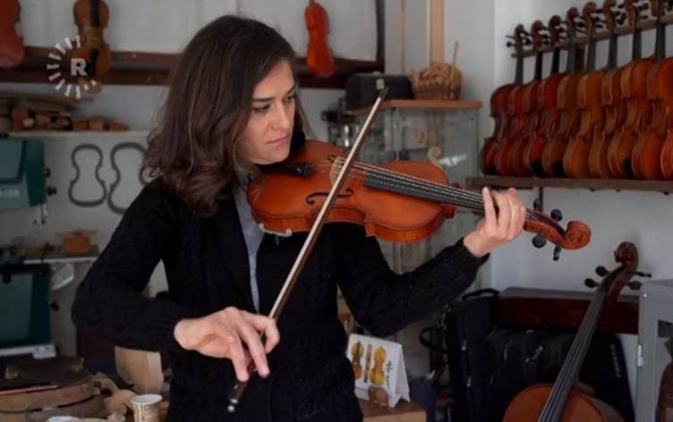 Li Stenbolê jineke hosteya kemanê: Nurgul Çomak