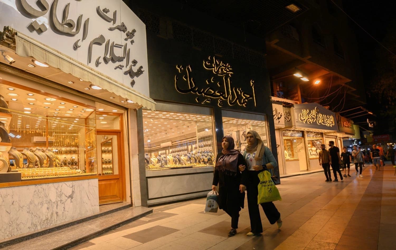 لە بەغدا شەوانیش دووکانی زێڕفرۆشەکان کراوەن
