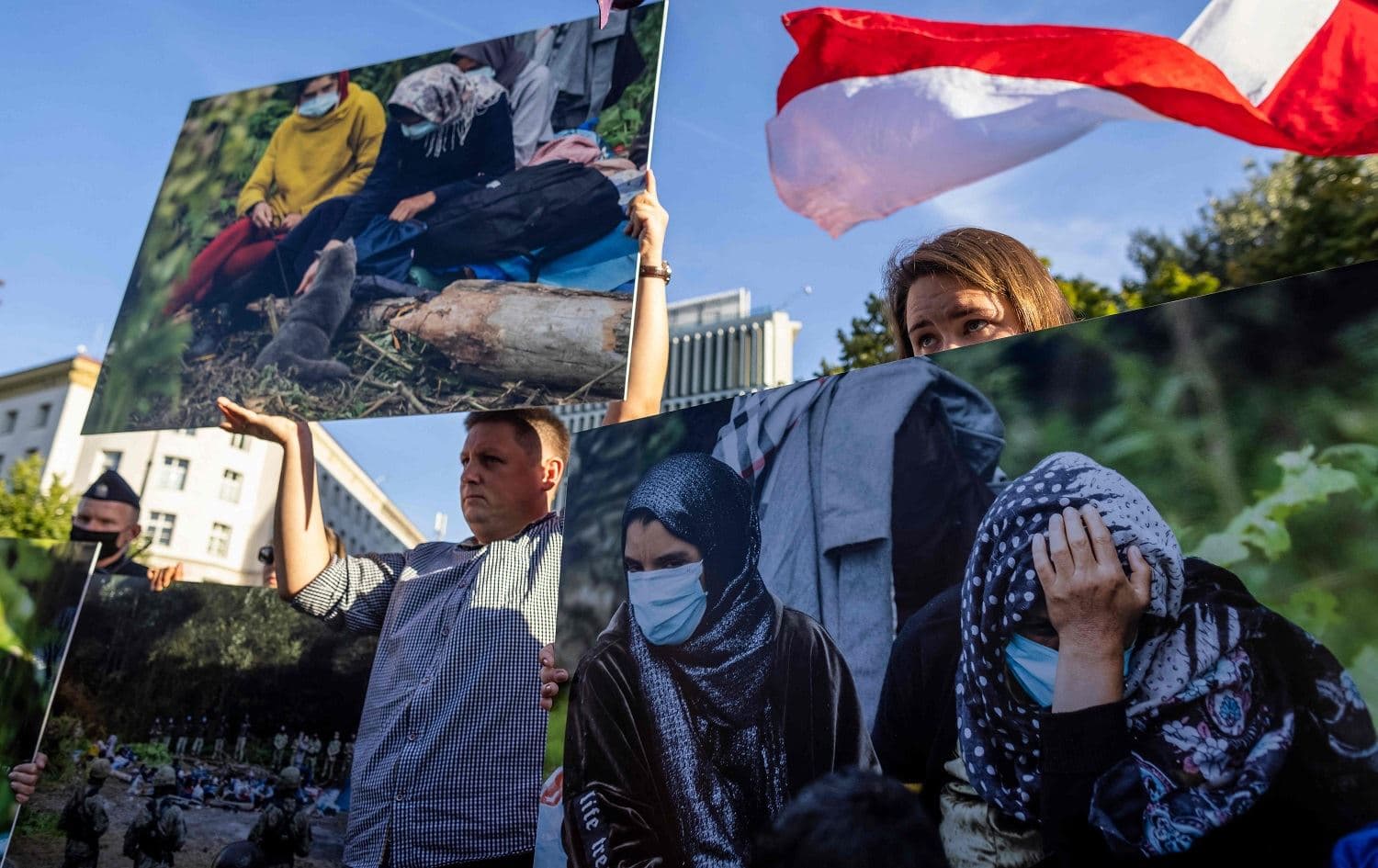 Protesters take part in a demonstration in front of the Polish parliament in Warsaw against the state of emergency declared at the Polish border with Belarus, on September 6, 2021. Photo: Wojtek Radwanski/AFP