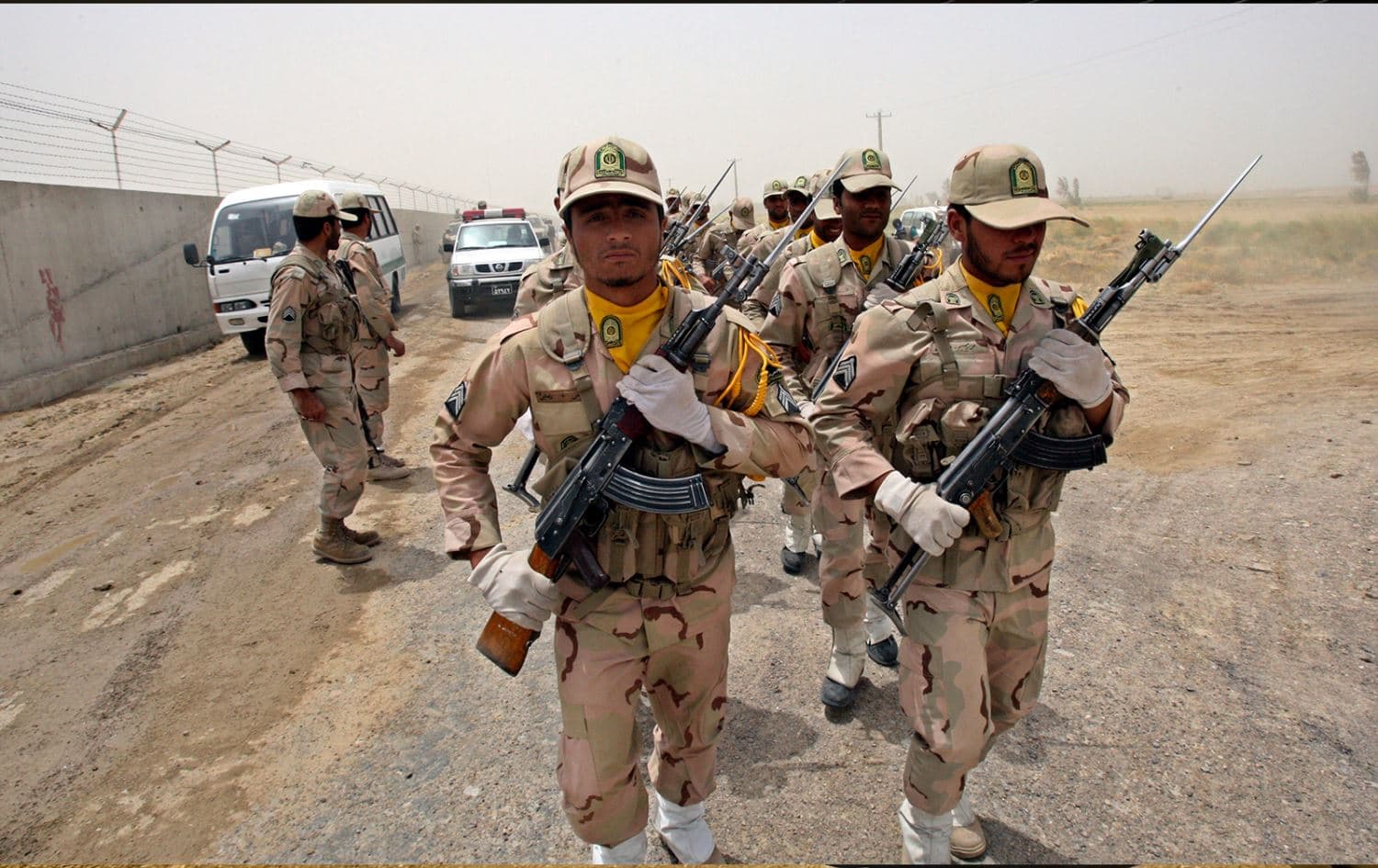 A group of Iranian border guards march at the eastern border of Iran shared with Pakistan and Afghanistan near Zabol, Sistan and Baluchestan Province, Iran, on July 19, 2011. Photo: AP