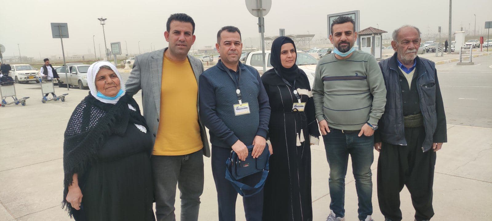 دایک و باوکی دانەر و گەنجە شوانەکە لەسەر ئەرکی مەسرور بارزانی دەچنە عومرە