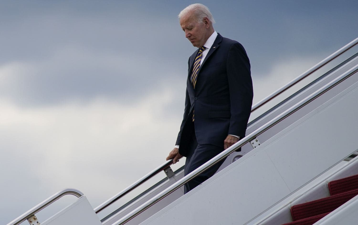 President Joe Biden arrives at Andrews Air Force Base after delivering remarks in Cleveland about the American Recovery Act, Wednesday, July 6, 2022, in Andrews Air Force Base. File photo: AP