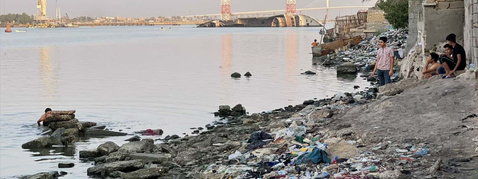 کەنارەکانی شەتولعەرەب هاوشێوەی زبڵخانەیان لێهاتووە