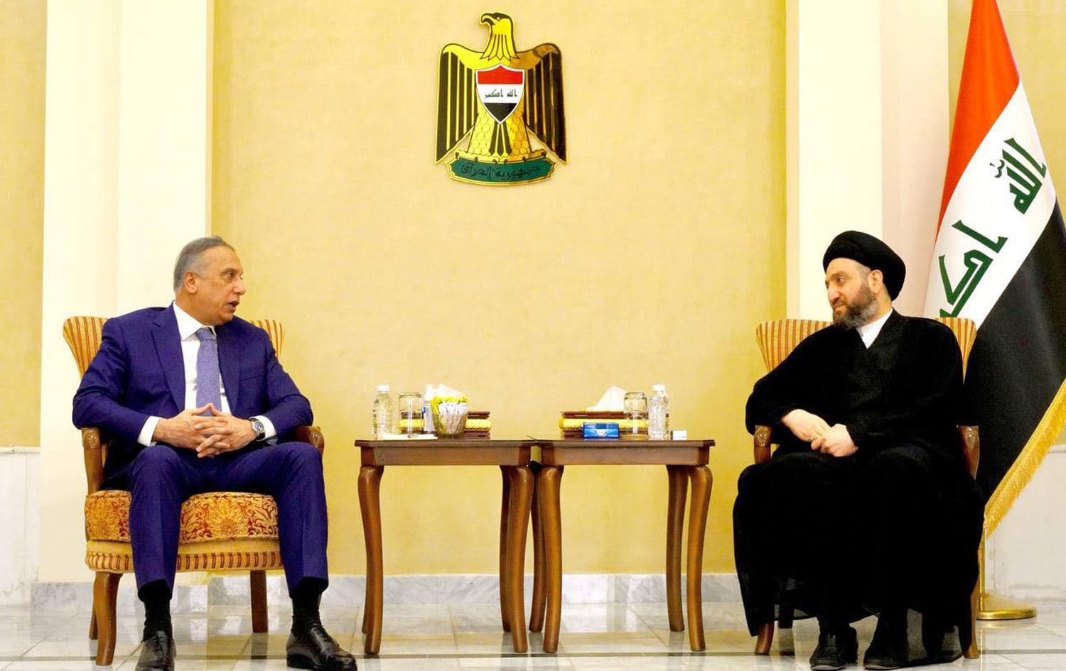 Iraqi Prime Minister Mustafa al-Kadhimi (left) meeting with Shiite cleric Ammar al-Hakim (right) on August 7, 2022. Photo: Hakim's office