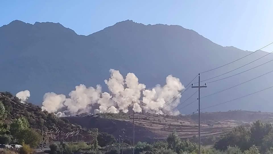 Îranê bi dronan êrîşî gundekî Çomanê kir
