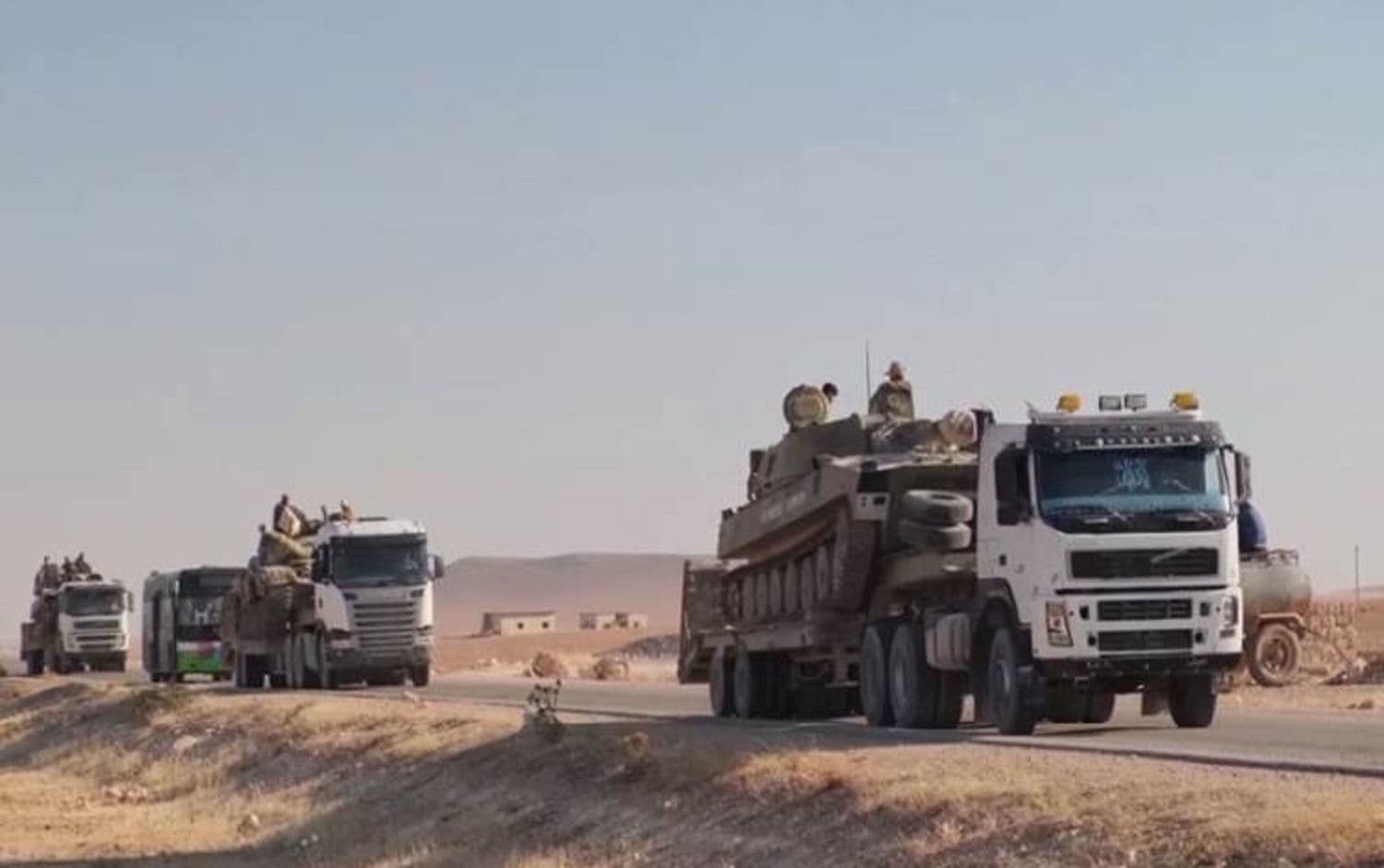 Suriye ordusundan Kobani sınırına askeri sevkiyat