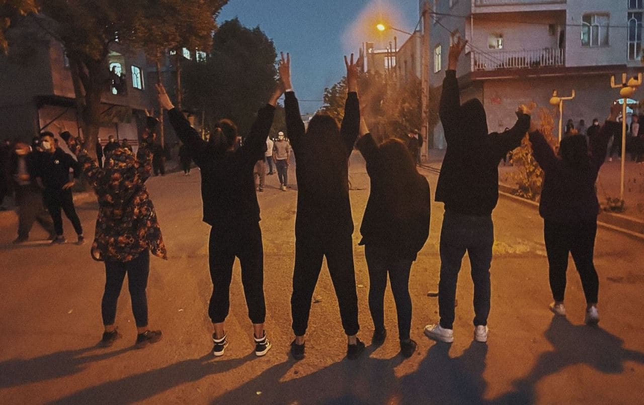 Protestors gathering in the Kurdish city of Mariwan in western Iran (Rojhelat) on November 6, 2022. Photo: Hengaw Organization for Human Rights