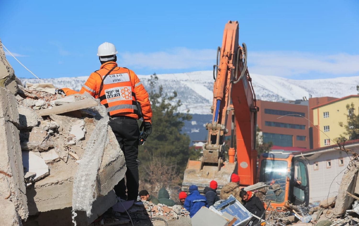 Tîma rizgarkirinê ya Îsraîlê karê xwe rawestand