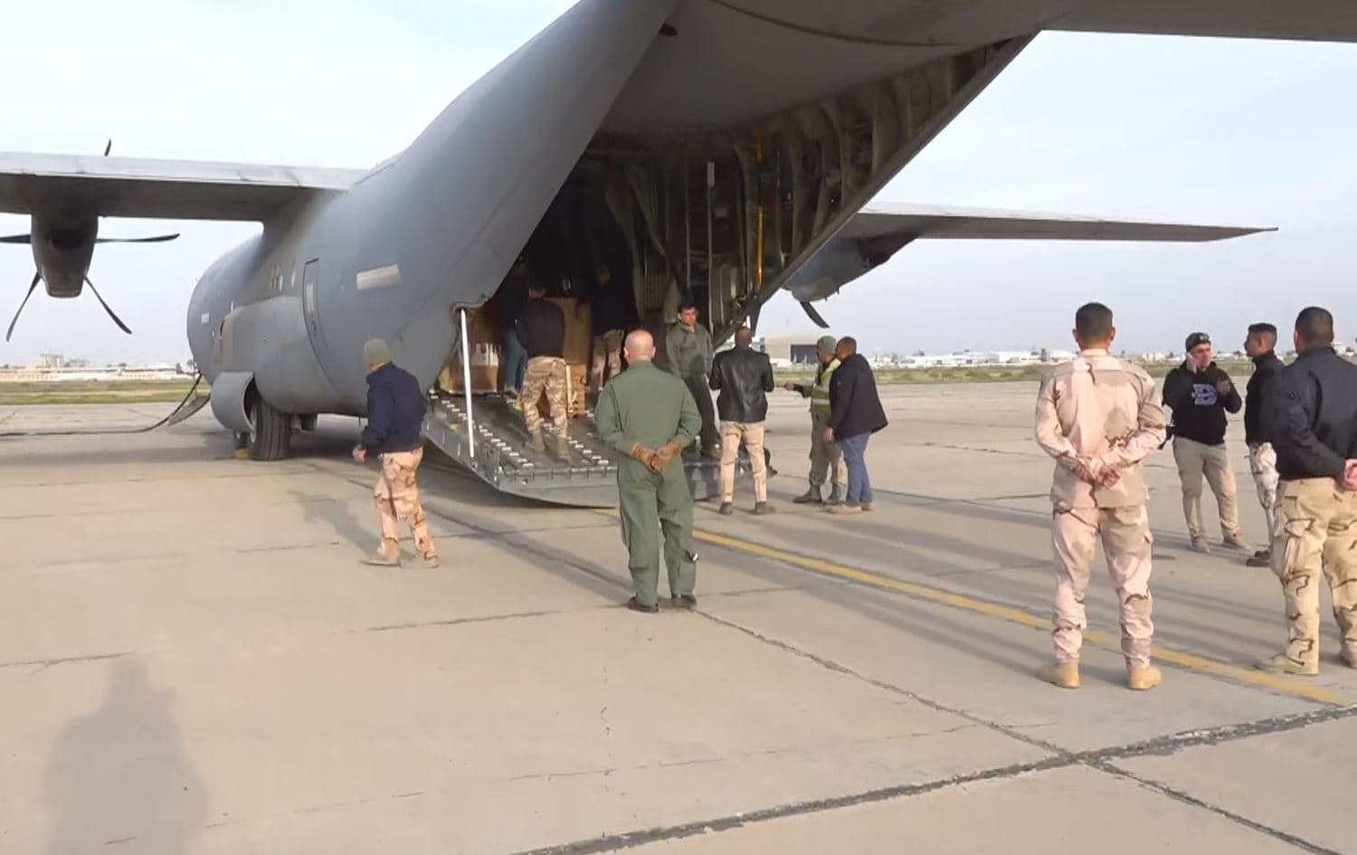 An airplane in Baghdad being loaded up with aid to be delivered quake-hit Syria. Photo: Rudaw/Screengrab