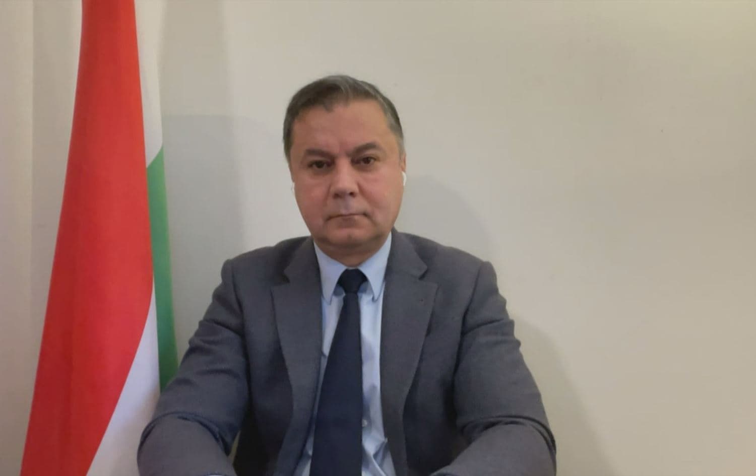 دلاوەر ئاژگەیی: لە کۆنفرانسی میونشندا نێچیرڤان بارزانی وەکو سەرۆکی وڵات مامەڵەی لەگەڵ دەکرێت