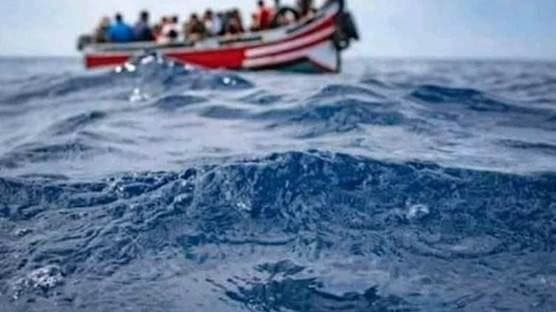 مهاجرون غير شرعيون وسط البحر - الصورة/ أرشيفية