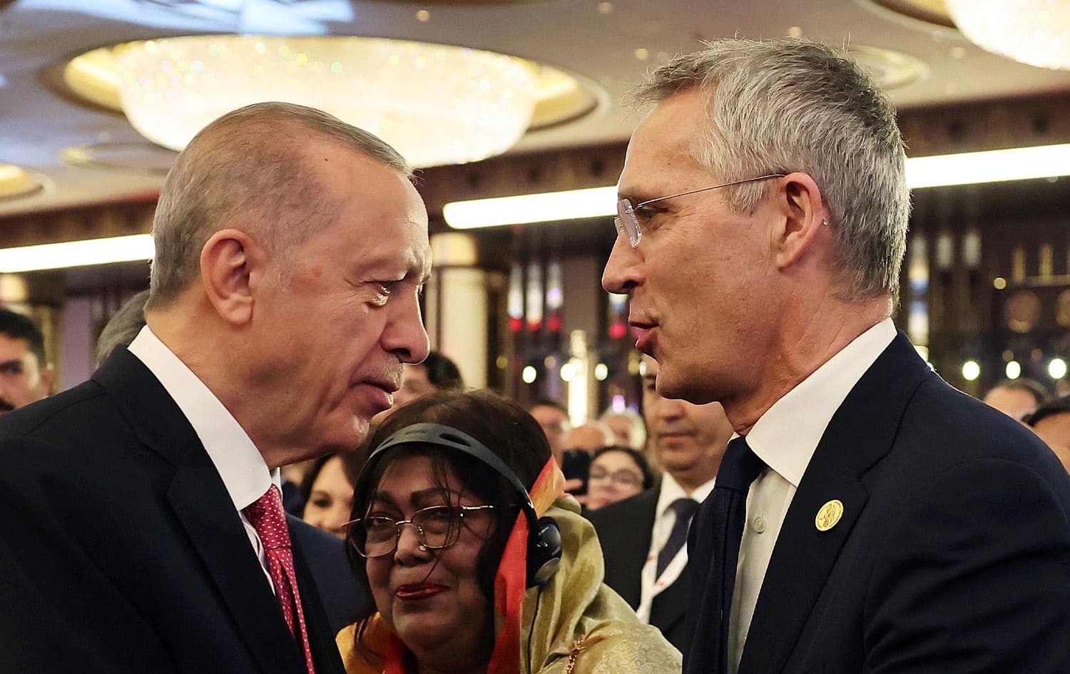 Turkey's President Recep Tayyip Erdogan (L) greeting NATO Secretary General Jens Stoltenberg (R) during his inauguration ceremony at the Presidential Complex in Ankara. Photo: Handout/Press Office of the Republic of Turkey/AFP