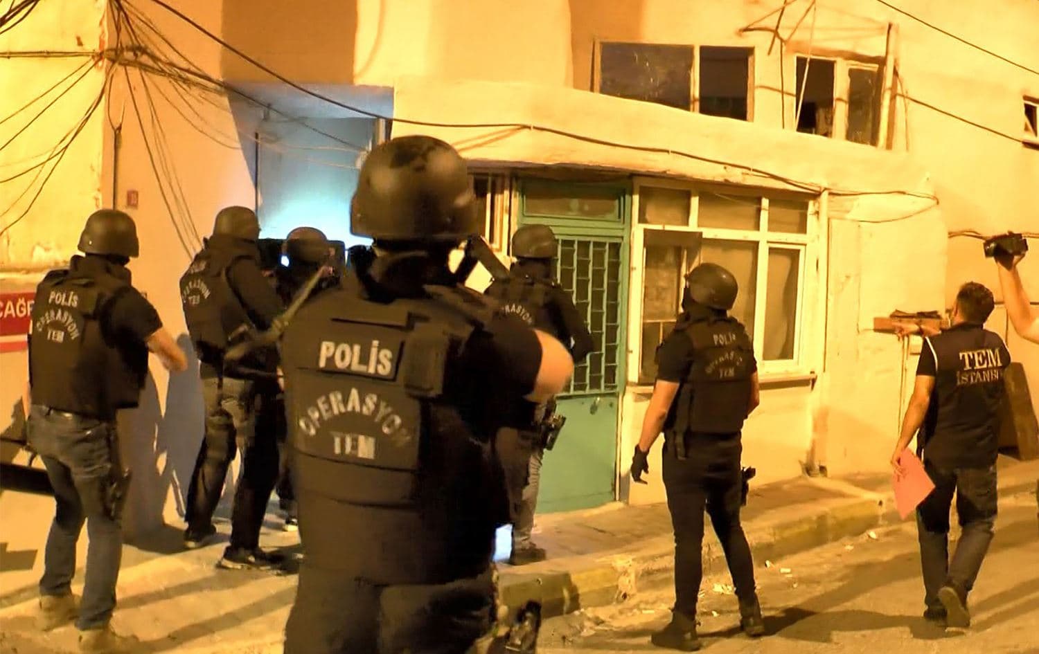 Hêzên Polîsên Taybet ên Tirkiyê di dema operasyonekê de.