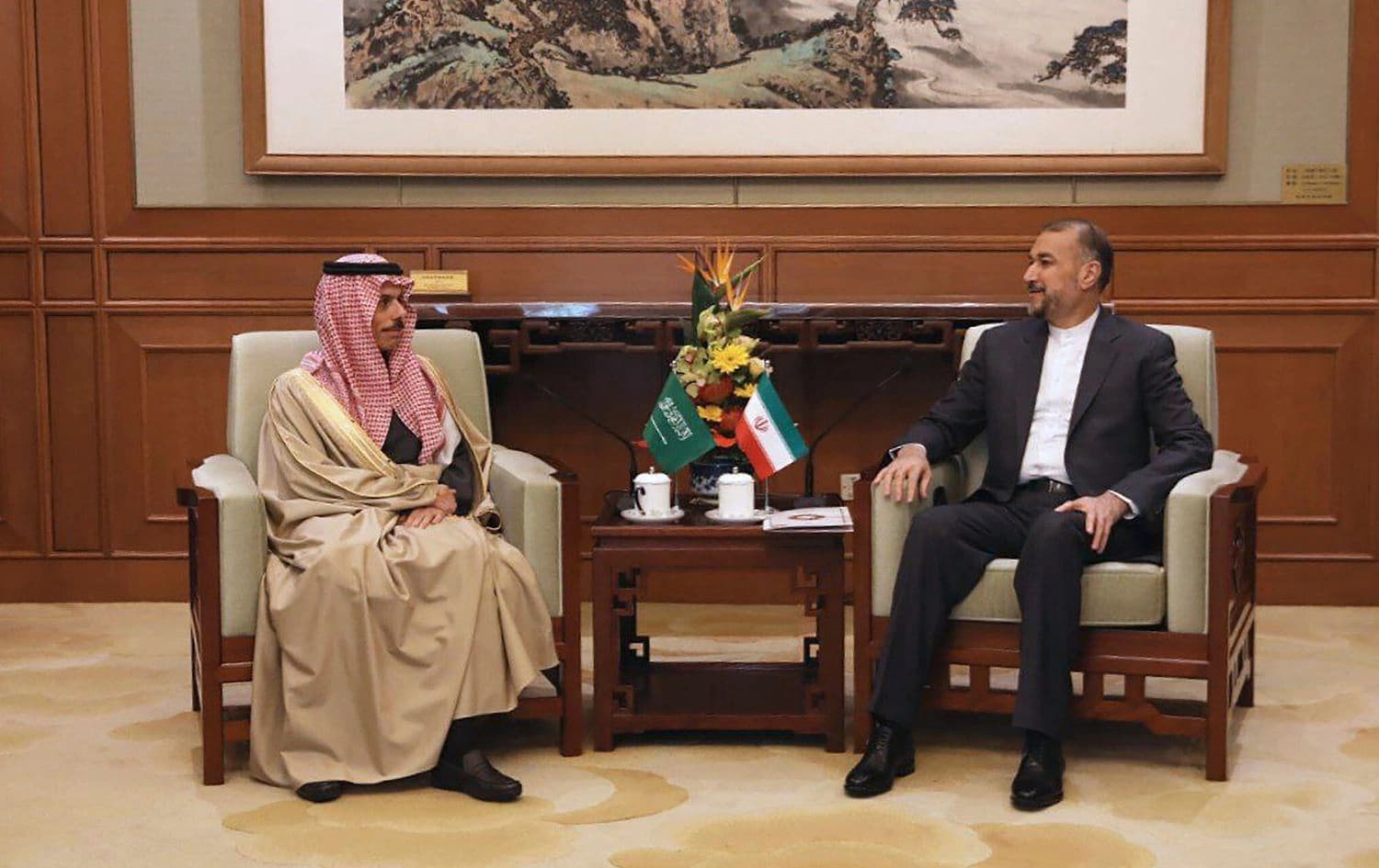 Iran's Foreign Minister Hossein Amir-Abdollahian (right) meets with his Saudi Arabian counterpart Prince Faisal bin Farhan Al Saud in Beijing, China on April 6, 2023. Photo: Iranian Foreign Ministry