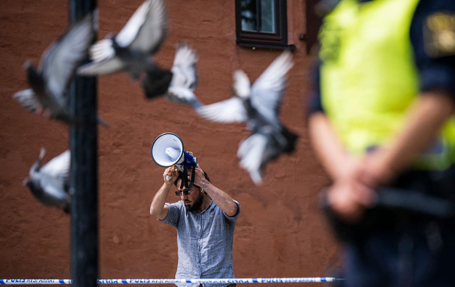 Salwan Momika protesting outside of a mosque in Stockholm, Sweden on June 28, 2023. Photo: Jonathan Nackstrand/AFP