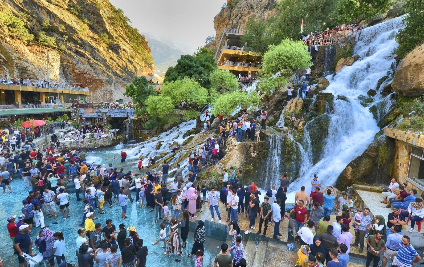 هاوینە هەواری بێخال لە سنووری پارێزگای هەولێر. وێنە: بڵند تاهیر - رووداو