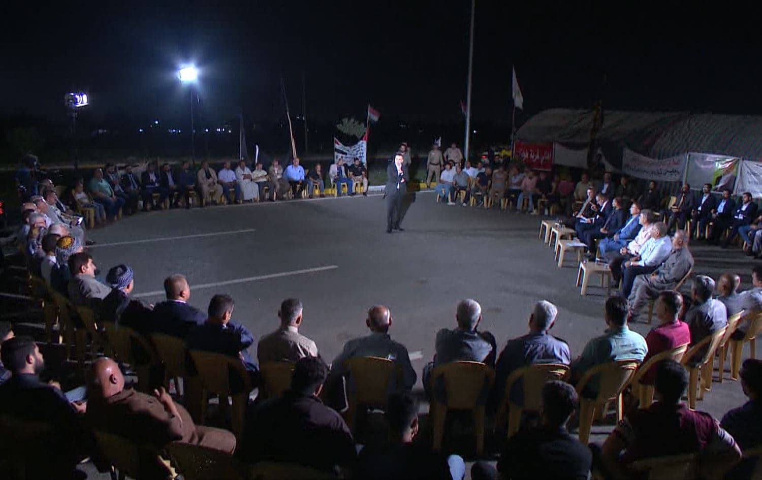 Rudaw's Ranj Sangawi hosts Kirkuk's protesting Kurdish and Turkmen farmers on July 2, 2023. Photo: Rudaw/Screengrab