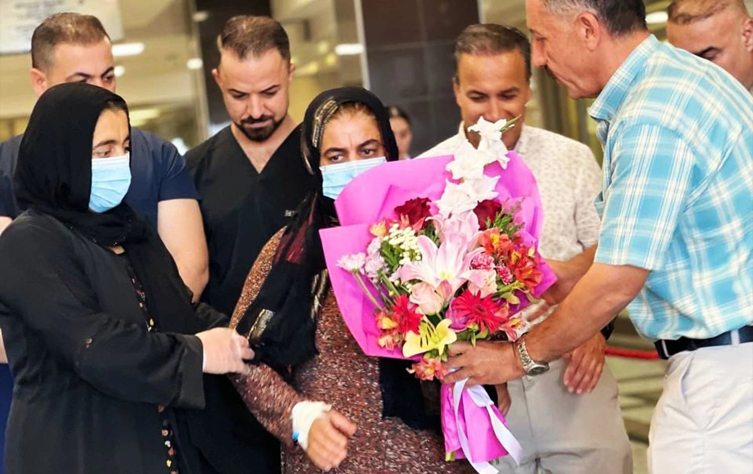 بەڕێکردنی ئەو تووشبووەی تای خوێنبەربوون کە لە سلێمانی چاکبووەوە