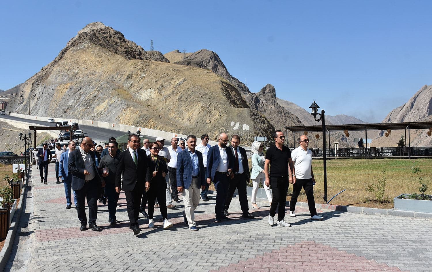 Şandeke geştiyariyê ya Herêma Kurdistanê serdana Colemêrgê kir