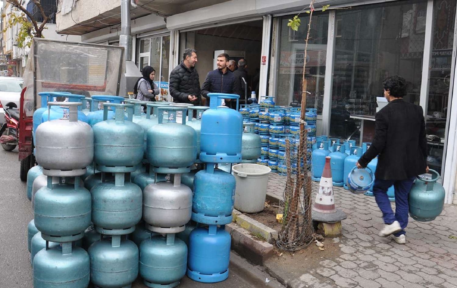 Di mehekê de cara duyem e ku gaza mitbexê giran dibe