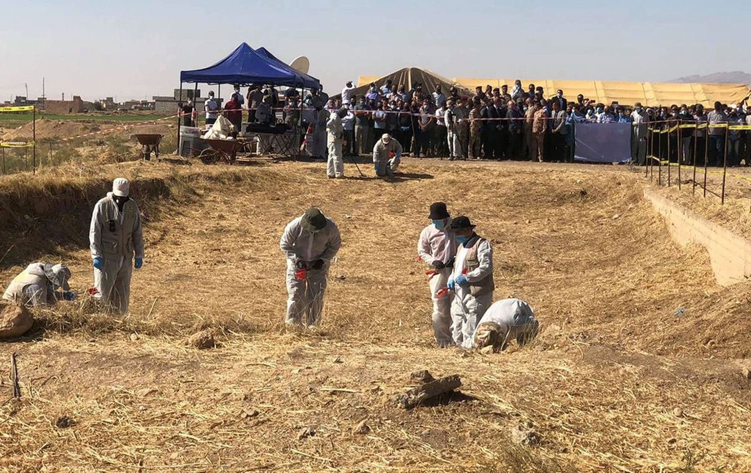 فتح مقبرة جماعية للكورد الإزيديين/ أرشيف