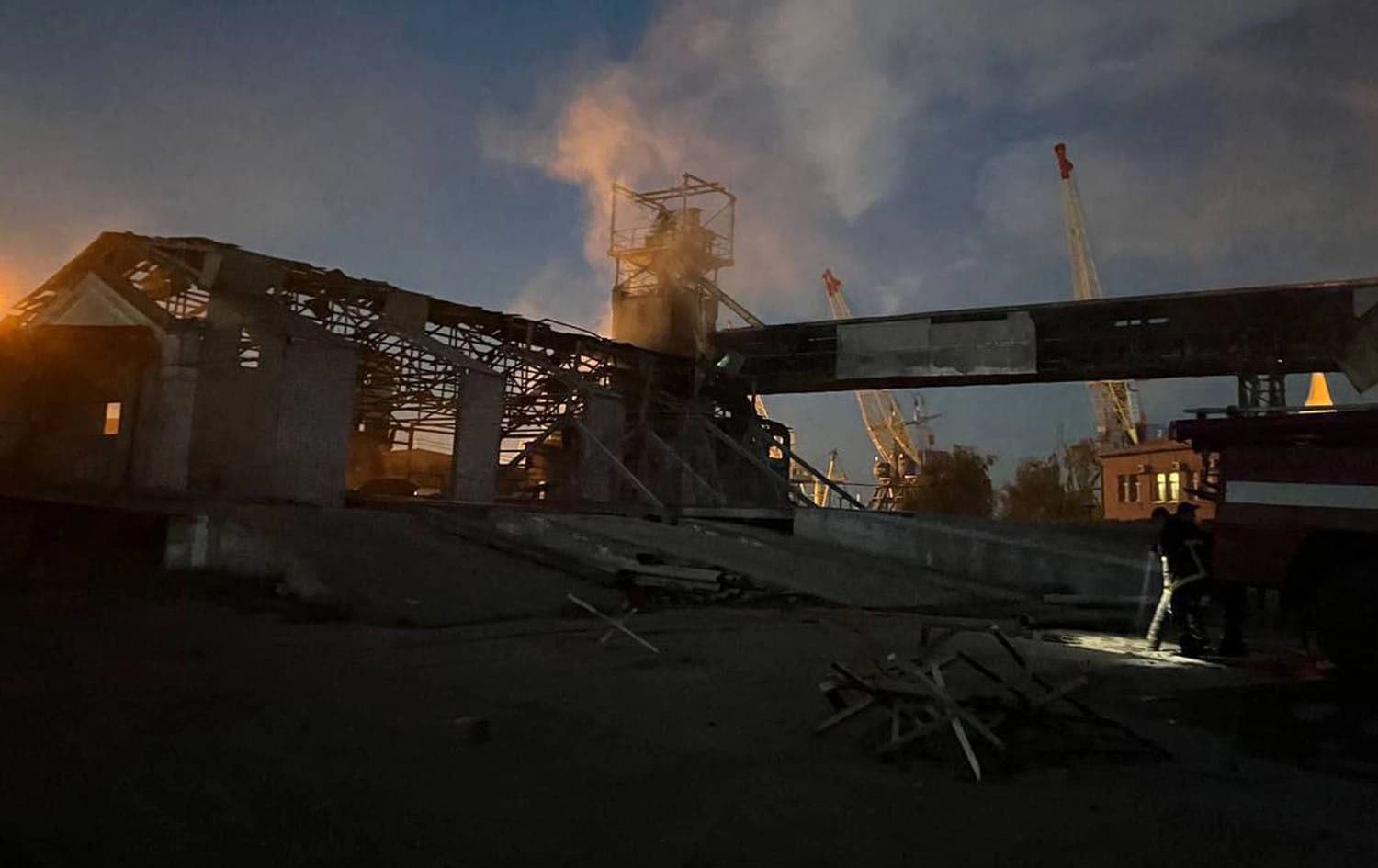 This handout photograph released by Ukrainian Emergency Service on August 2, 2023 shows a view of a damaged building at a Ukrainian port on the Danube. Photo: Handout/Ukrainian Emergency Service/AFP