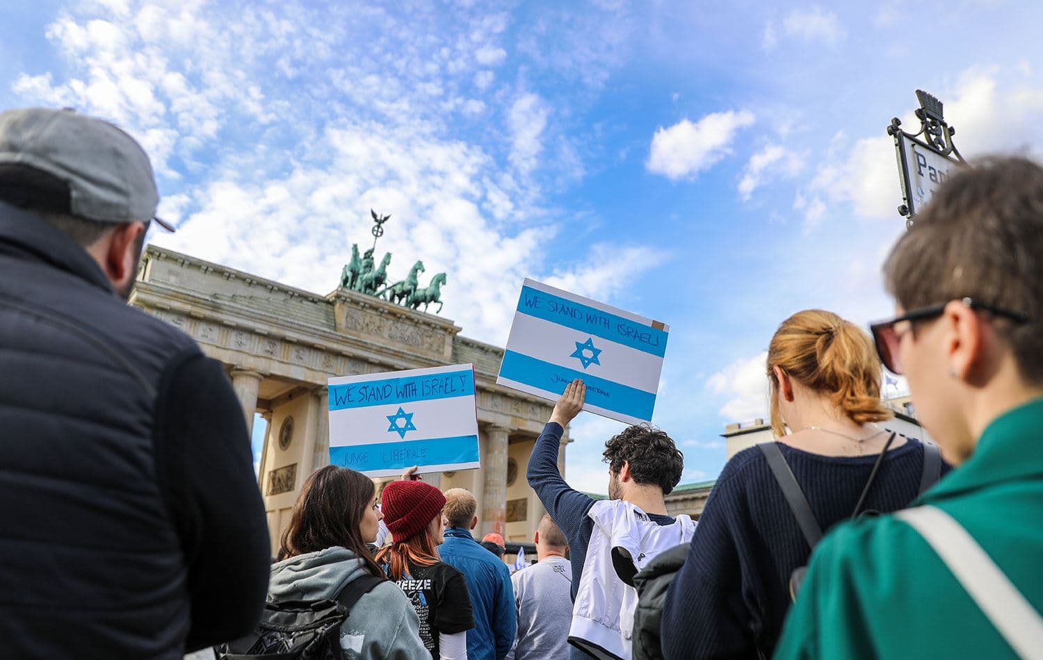 Almanya'nın başkenti Berlin'de, Hamas’ın İsrail’e yönelik saldırıları protesto edildi. / AA