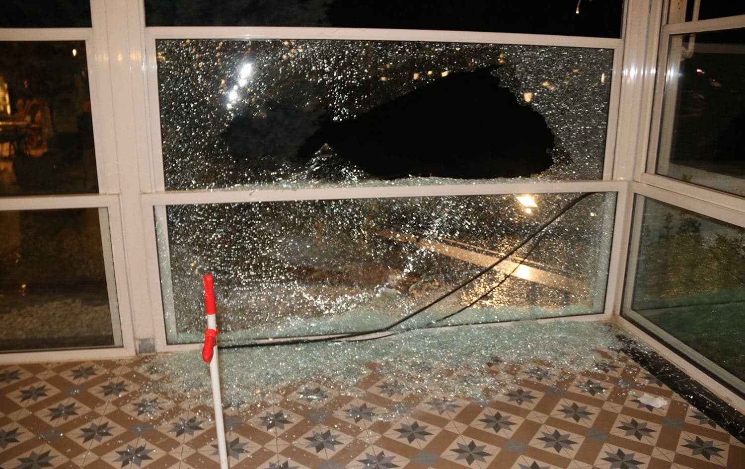 Di dema êrişê de mişterî li kargehan rûniştibûn / Wêne: AA