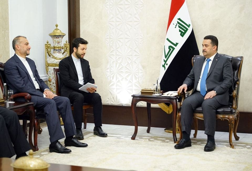 Iraqi PM Mohammed Shia' al-Sudani [right] received Iranian FM Hossein Amir-Abdollahian [left] in Baghdad on October 12, 2023. Photo: Sudani's office