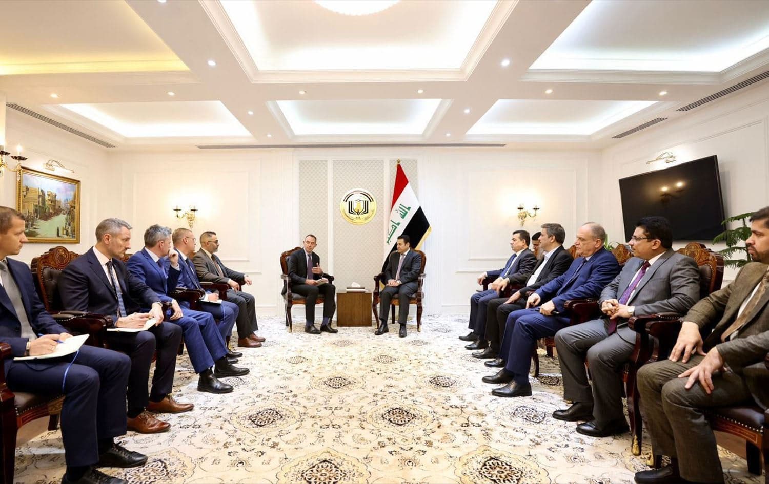 Iraqi National Security Advisor Qasim al-Araji meeting with a delegation from the European Union on October 25, 2023. Photo: INA