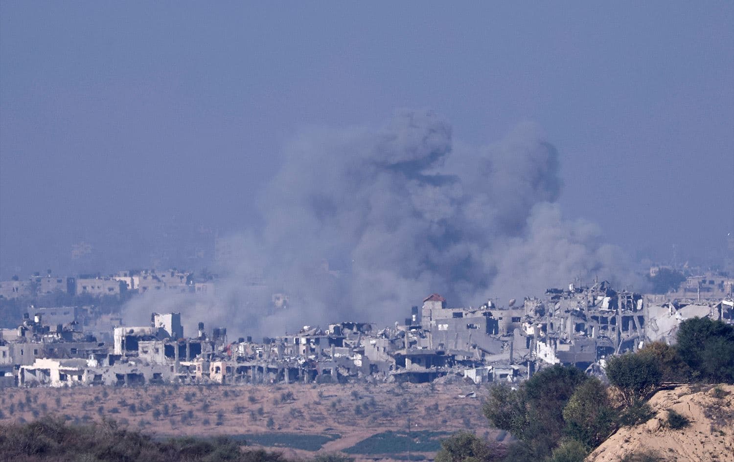 قصف اسرائيلي على غزة - AFP