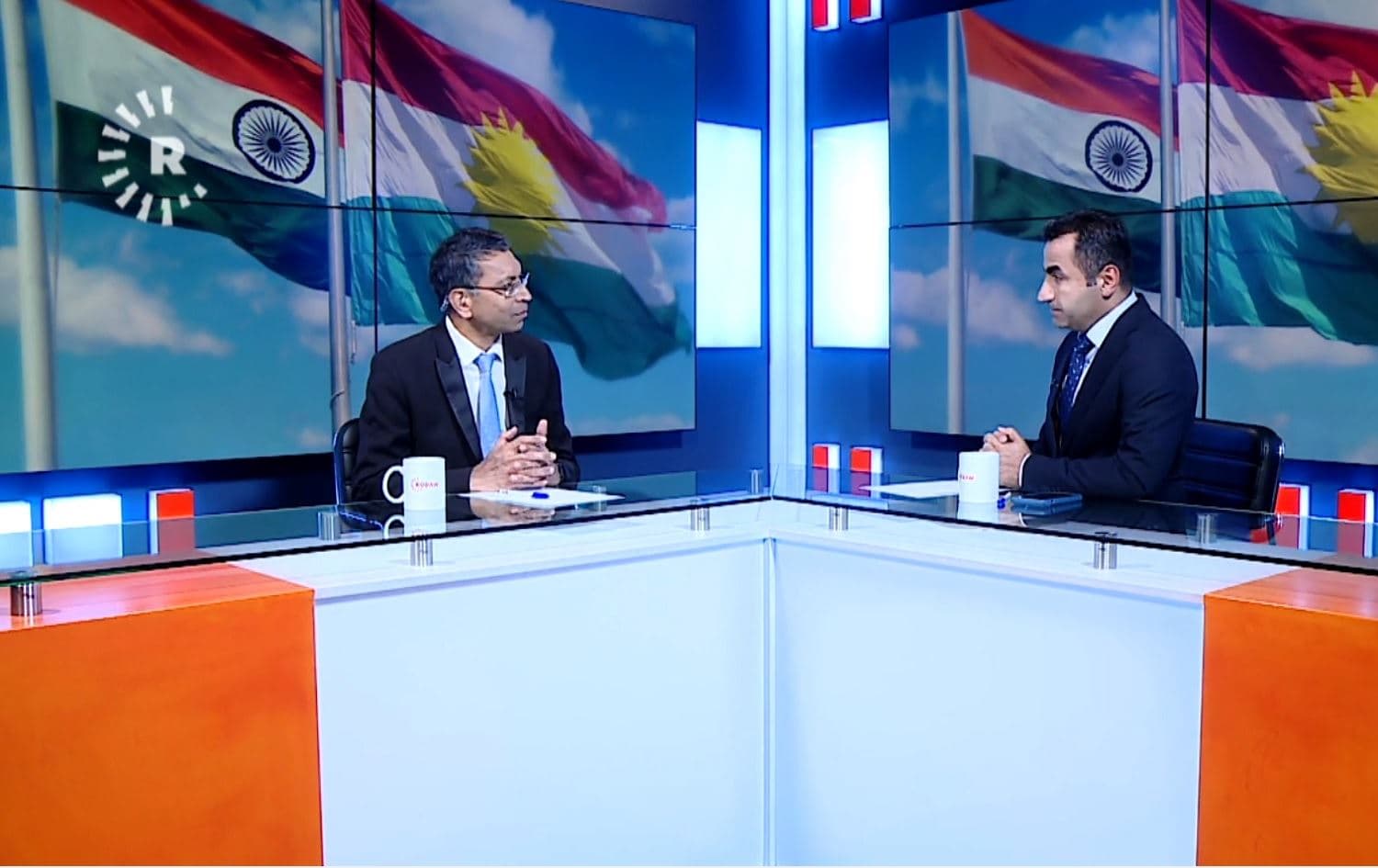 Balyozê Hindistanê: Em her sal bursê didin xwendekarên Kurd