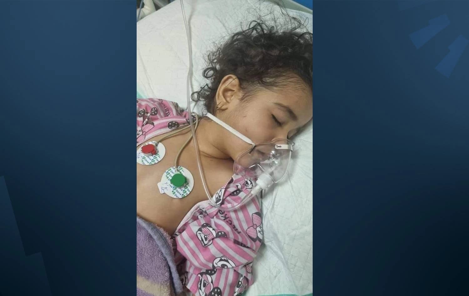 ئەو کچە چوار ساڵانەیە. 